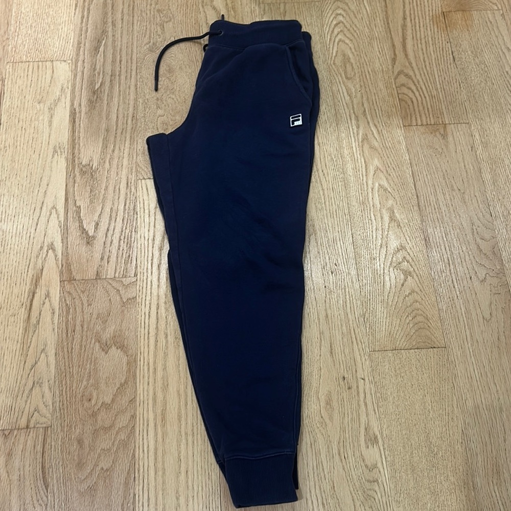 This is sweatpants from Fila. It is a size medium.